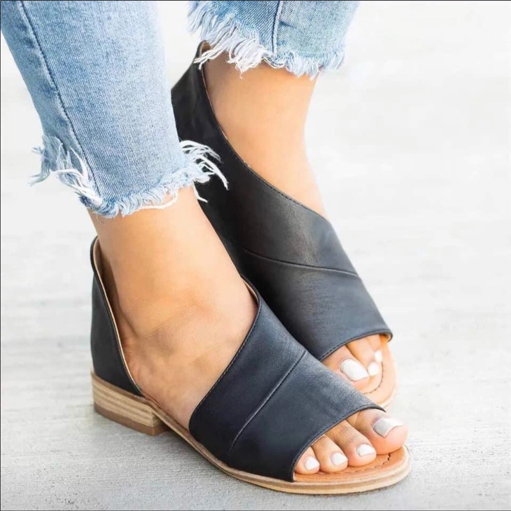 “Free the Soul” open toe booties